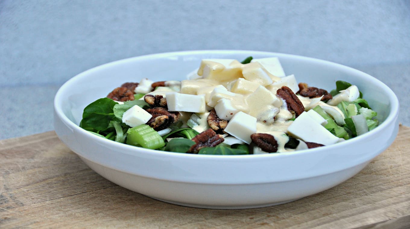 Salade met geitenkaas en pecannoten