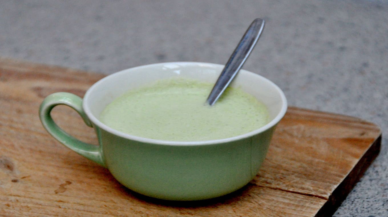 Soupe à l'avocat et au concombre